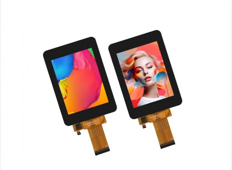 L'écran LCD touch de 2,8 pouces Victronix est très populaire sur le marché américain et est intégré avec succès dans les échecs.